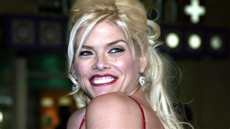 nicole smith|Anna Nicole Smith Wiki, Bio, Daughter, Son, Husband, Wedding,。